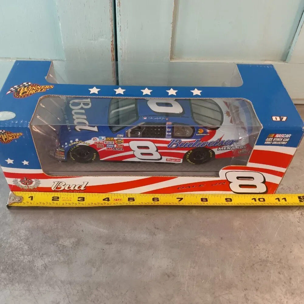 Dale Earnhardt Jr #8 Budweiser Stars & Stripes 2007 1:24 Scale Diecast Car